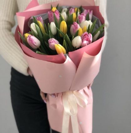 21 яркий микс тюльпанов